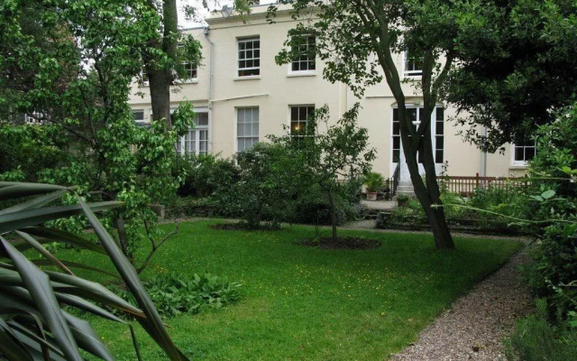 Temple Lodge Club