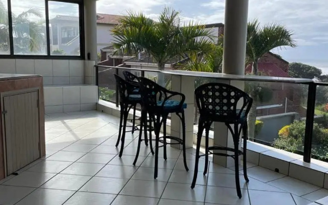 Trevi Sea-view Apartment