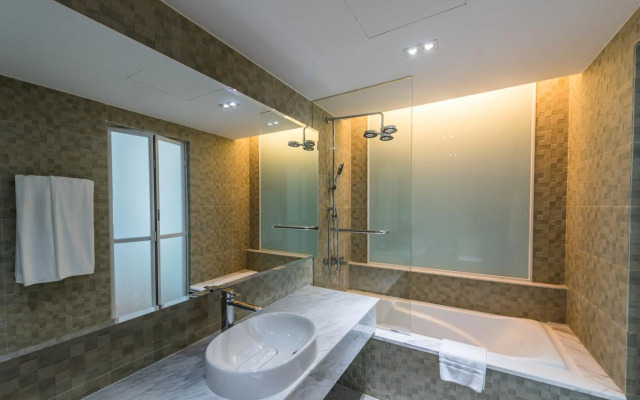 Naki Suites at Silvertown