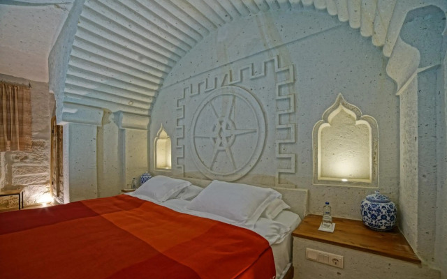 Taru Cave Suites
