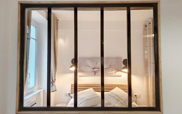 Le Tisserand by Cocoonr