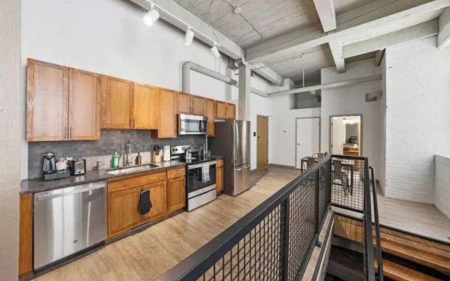 2125 Superior Living