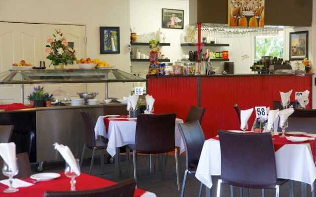 Sailfish Cove