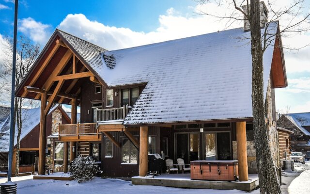All Seasons Pass 4 Bedroom House