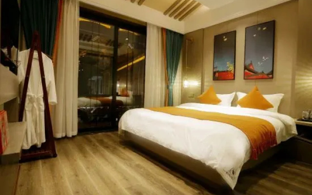 Furong Town Songjian Xiaozhu Homestay