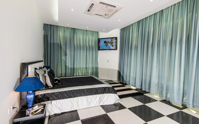 Bravo Royal Hotel Suite