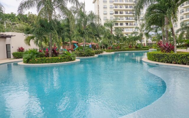 Jaco Bay Beach Condo 401