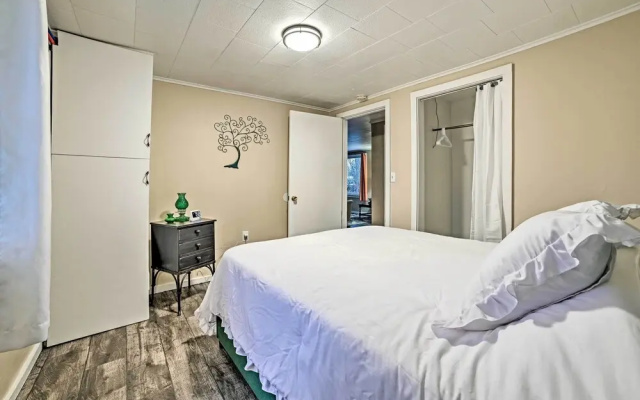 Quaint Frederic Home: Ski, Boat + Hike Nearby