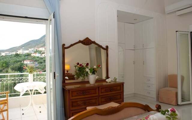 Stylish Flat Romantic Sunsets 300M To The Beach