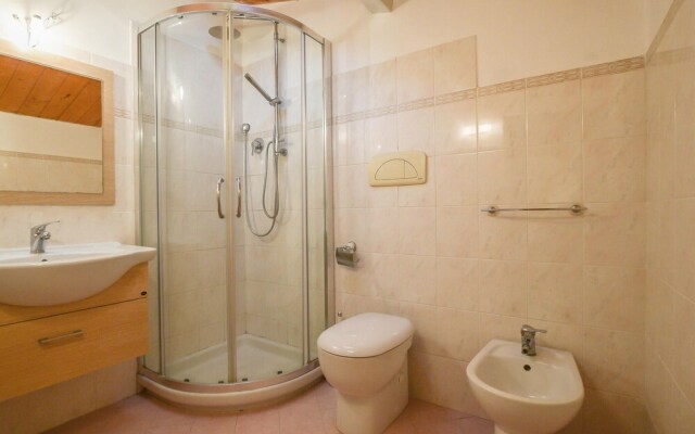 Beautiful Apartment in Cecina With 1 Bedrooms