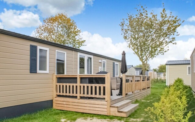 Nice Home in Renesse With 3 Bedrooms and Wifi