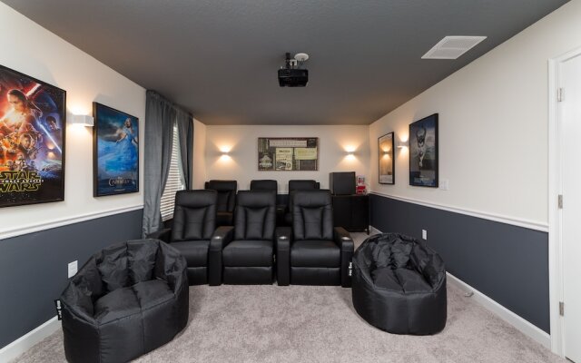 Tr_531r Champions 8 Bedroom Home