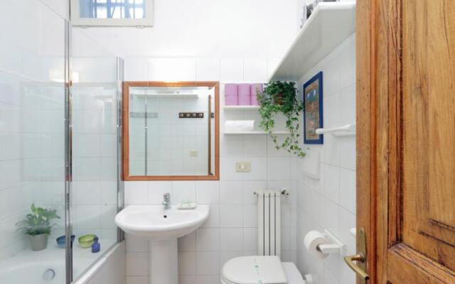 Giubbonari Apartment