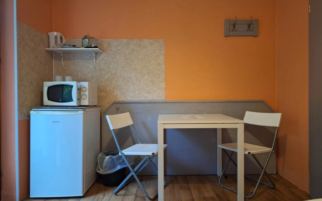 2-Rent Group Hostel Rooms AUB162