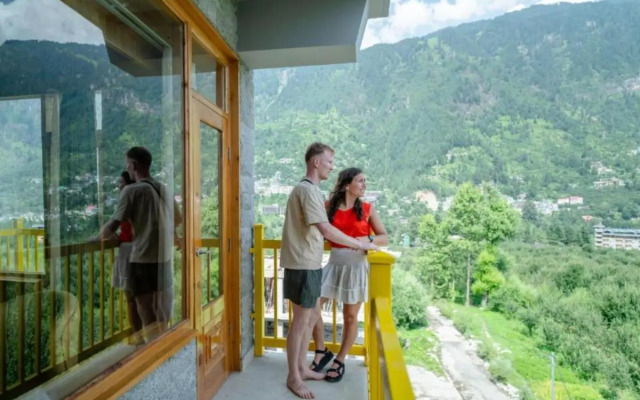 The Hosteller Old Manali, Manu Temple