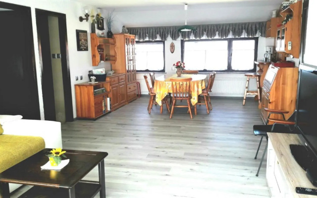 Family Apartment NAKITEYA