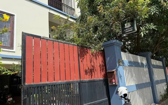 Amora De Cafe & Guest House