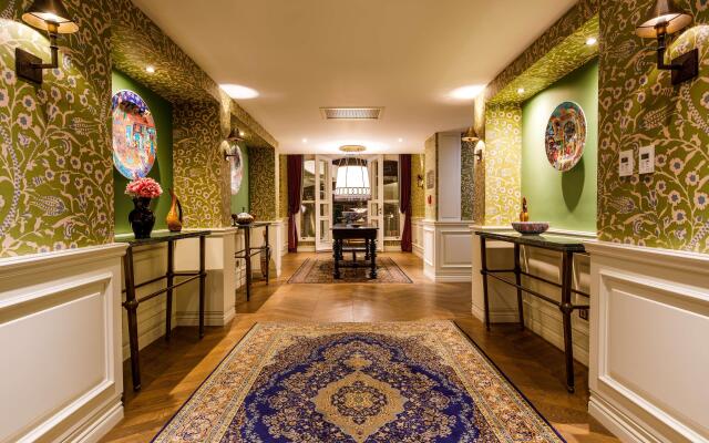 Hagia Sofia Mansions Istanbul, Curio Collection by Hilton