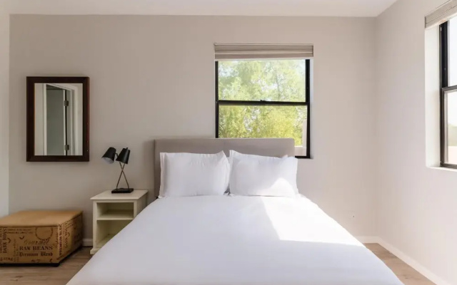 N 75th St #202 - Ivory II