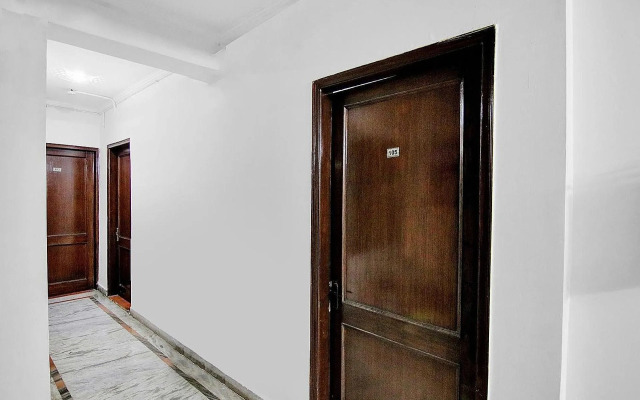 Flagship Hotel Orlov