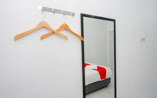 RedDoorz near Universitas Semarang 2