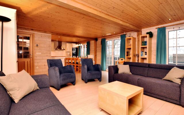 Luxurious chalet in Septon with sauna