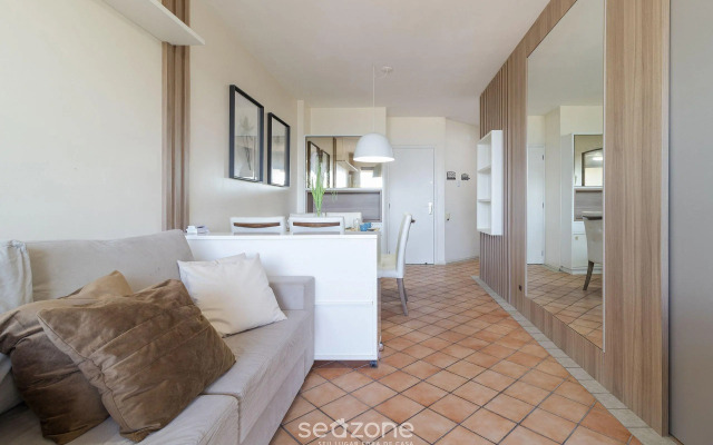 Apto Charmoso Vista Mar em Canasvieiras EMP2201