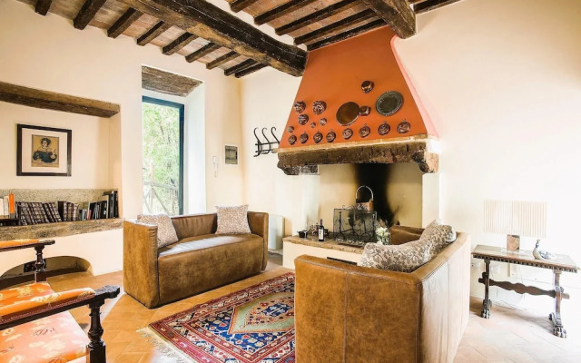 Luxury Sustainability and Eco Pool in Tower Apt