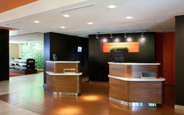 Courtyard by Marriott Sacramento Airport Natomas