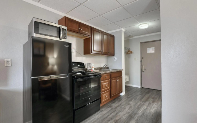 Quality Inn & Suites Downtown