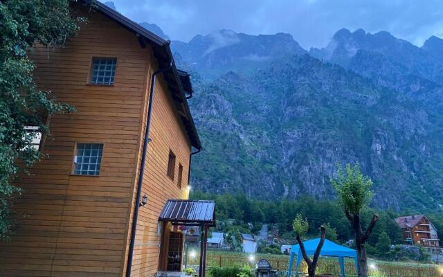 Guesthouse Mehmeti
