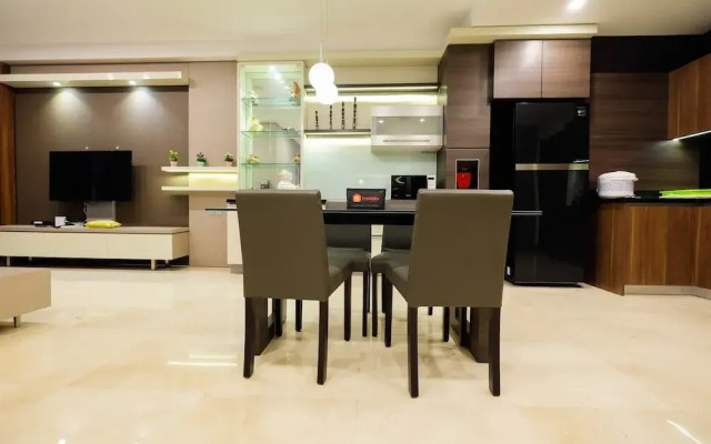 Modern Elegant Design L'Avenue Apartment