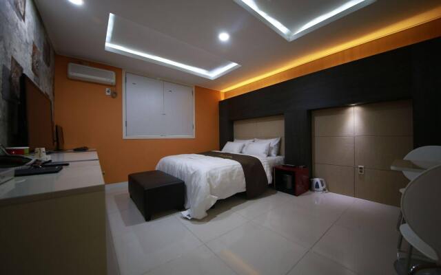 K Hotel