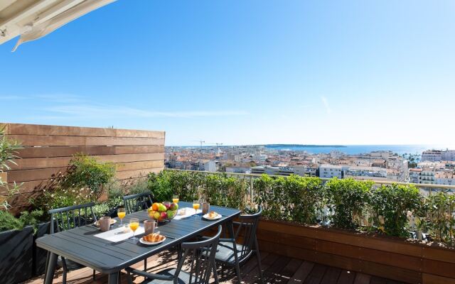 Rooftop Sea View YourHostHelper