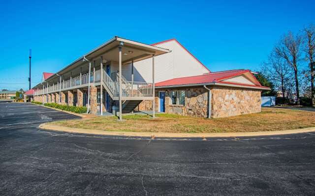 Motel 6 Manchester, TN