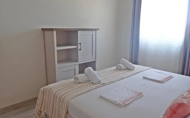 2-br Seaview Apartment in Baric Draga