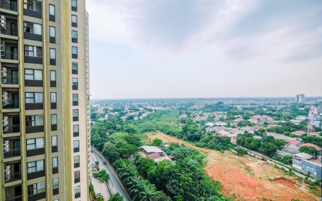 Modern Look And Comfy 2Br Transpark Cibubur Apartment