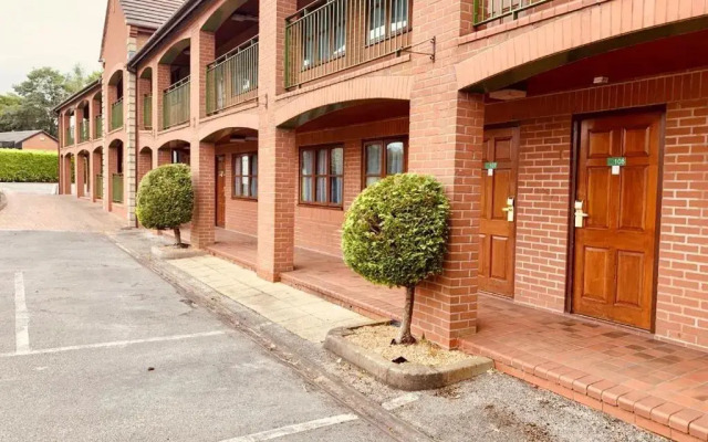 Tollgate Hotel And Leisure