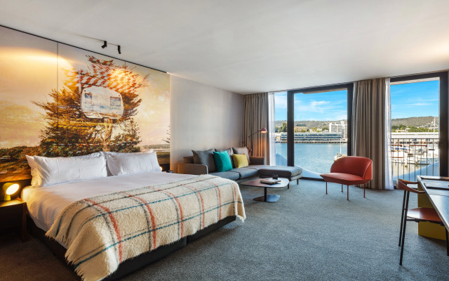 MACq 01 Hotel