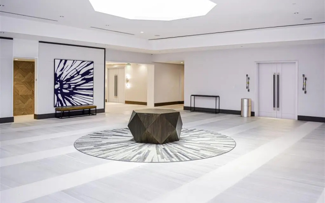 DoubleTree by Hilton Miami Airport & Convention Center