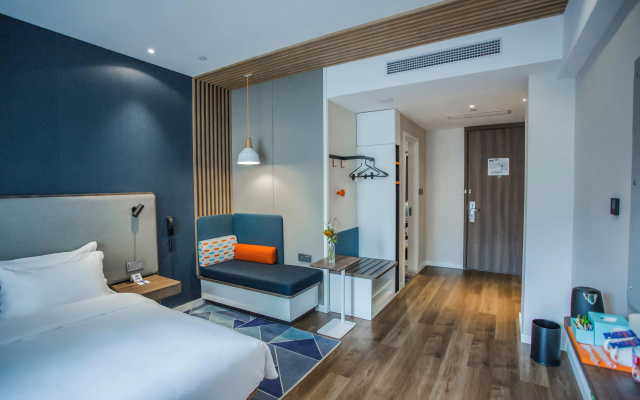 Holiday Inn Express Pudong Chuansha by IHG
