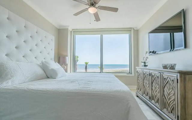 Palisade Palms Oceanfront Condo 5-star Amenities