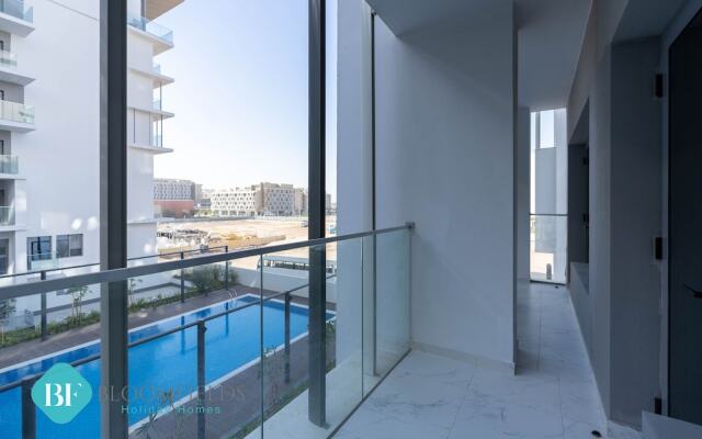 Executive 1 BR in Oasis - 2