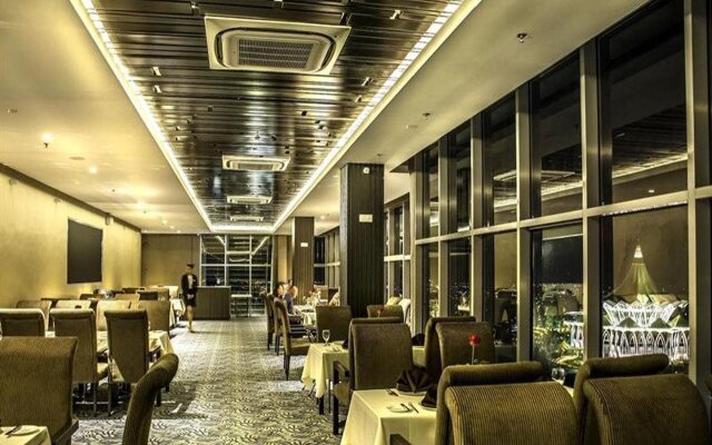 Astana Wing - Riverside Majestic Hotel