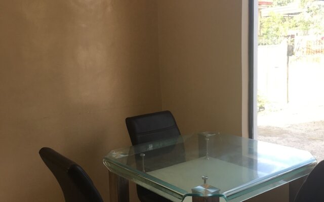 Mambaling Pension House - 2