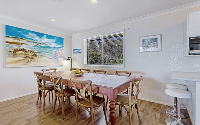 Sandranch, 123 Foreshore Drive