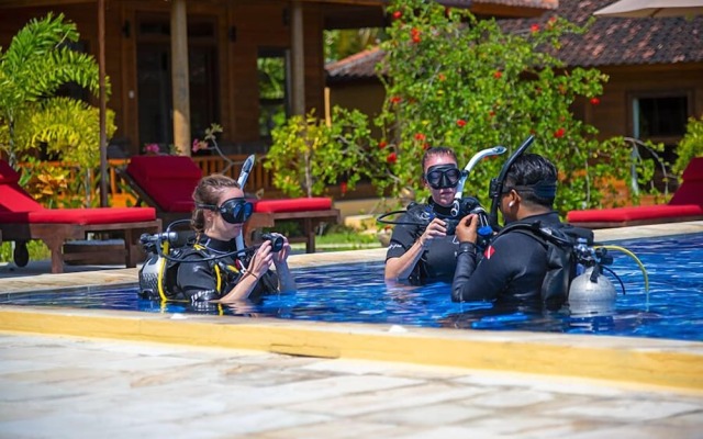 ABWonderdive Beach Resort