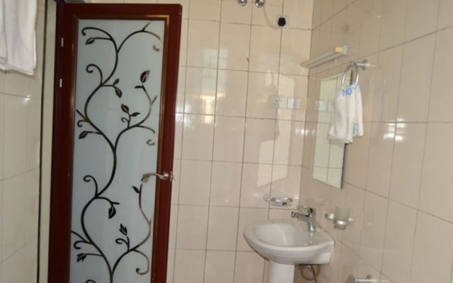 Lesa Garden Hotel