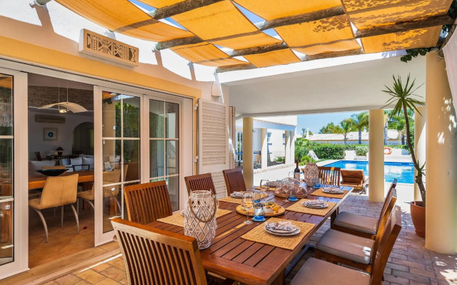 Villa Dome by OCvillas