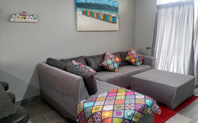 Muizenberg Mountain View Apartment